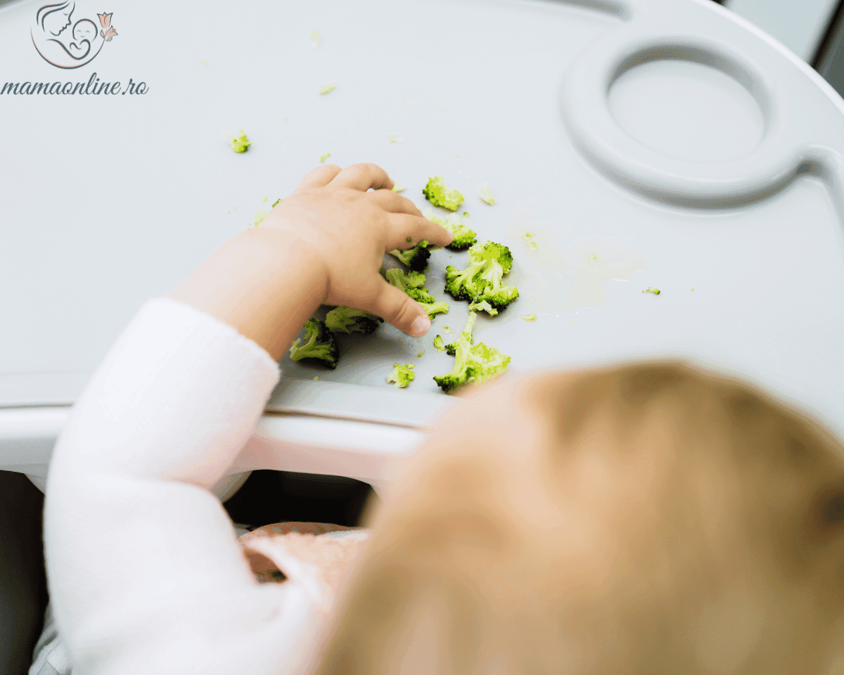 Semne clare că e timpul să începi diversificarea la bebelușul tău